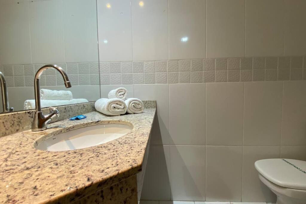 Exclusivo Apartamento Proximo A Hospital Premium Com Academia Profissional, Bar Mercatto, Restaurante De Alto Padrao, Jacuzzi, Estacionamento Exclusivo E Vista Deslumbrante Da Cidade! 1711 Apartment Goiania